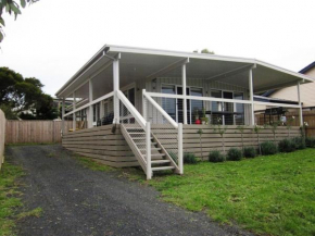 Red Rocks Getaway, Cowes